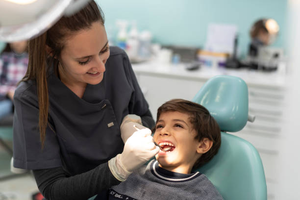 Best Dentist for Tooth Abscess  in Oak Hill, FL
